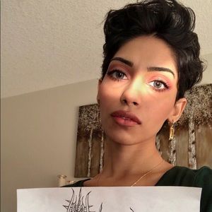 Meet your Posher, Haanee